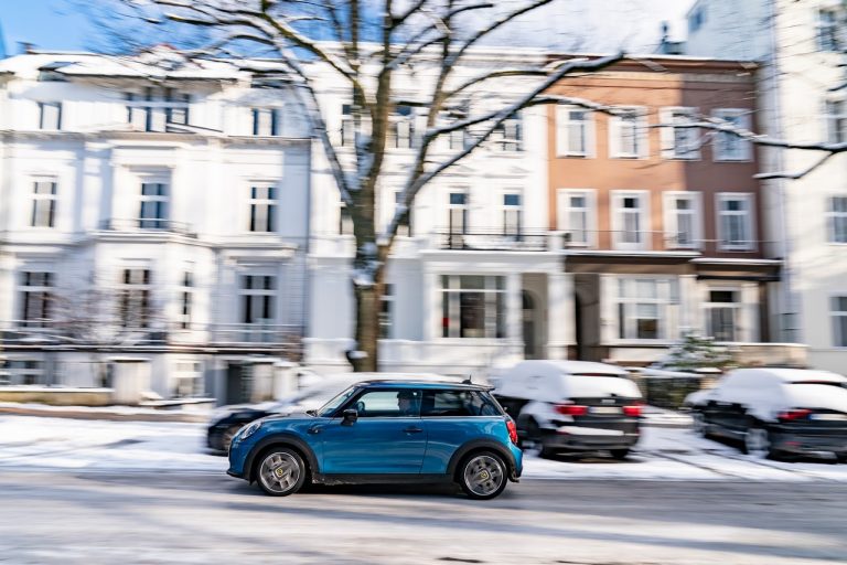 Mini Cooper SE Electric Collection 2021: immagini ufficiali