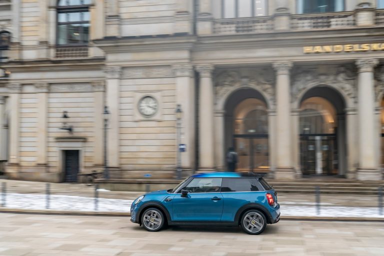Mini Cooper SE Electric Collection 2021: immagini ufficiali