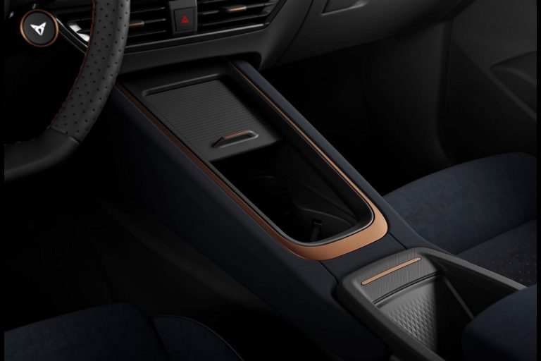 Cupra Born 2021: immagini ufficiali