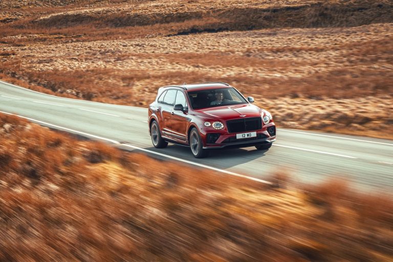 Bentley Bentayga S 2021: immagini ufficiali