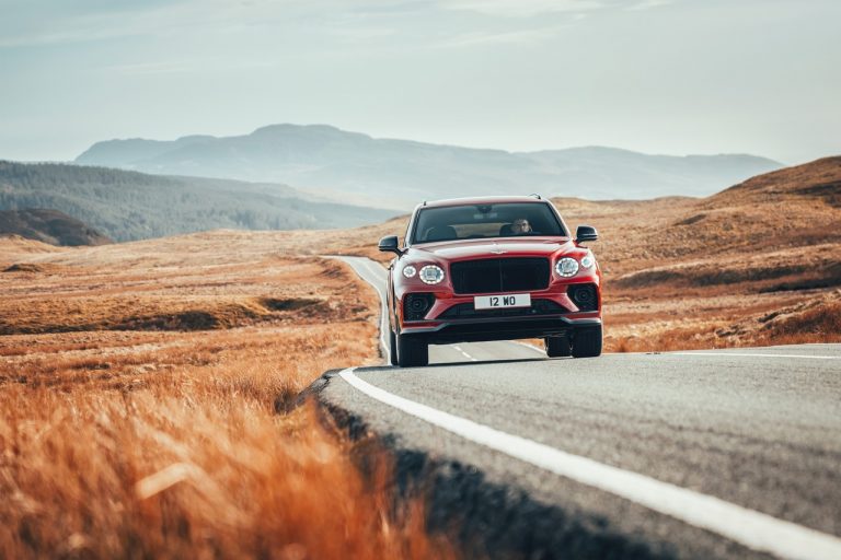 Bentley Bentayga S 2021: immagini ufficiali