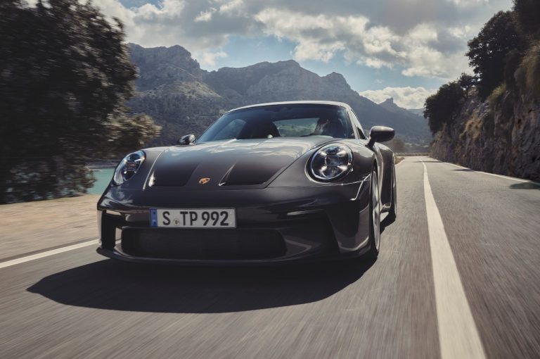 Porsche 911 GT3 con pacchetto Touring: immagini ufficiali