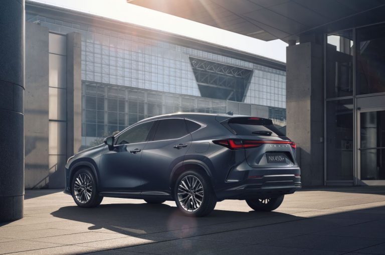 Lexus NX 2022: immagini ufficiali