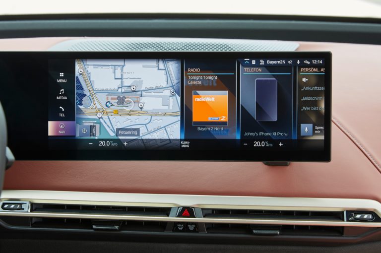 Bmw iX 2021: immagini ufficiali