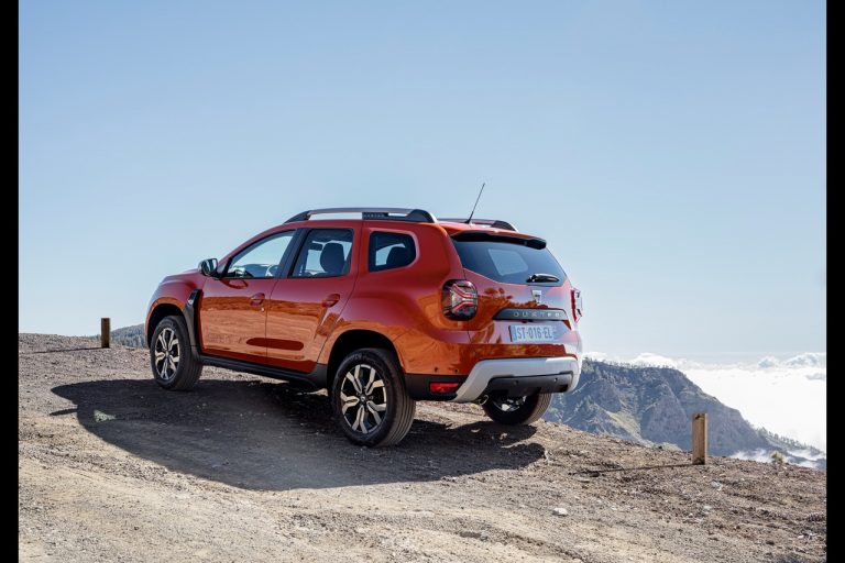 Dacia Duster 2022: immagini ufficiali