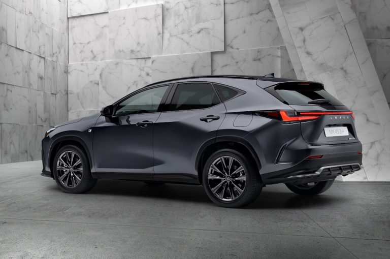 Lexus NX 2022: immagini ufficiali
