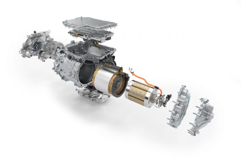 Bmw iX 2021: immagini ufficiali