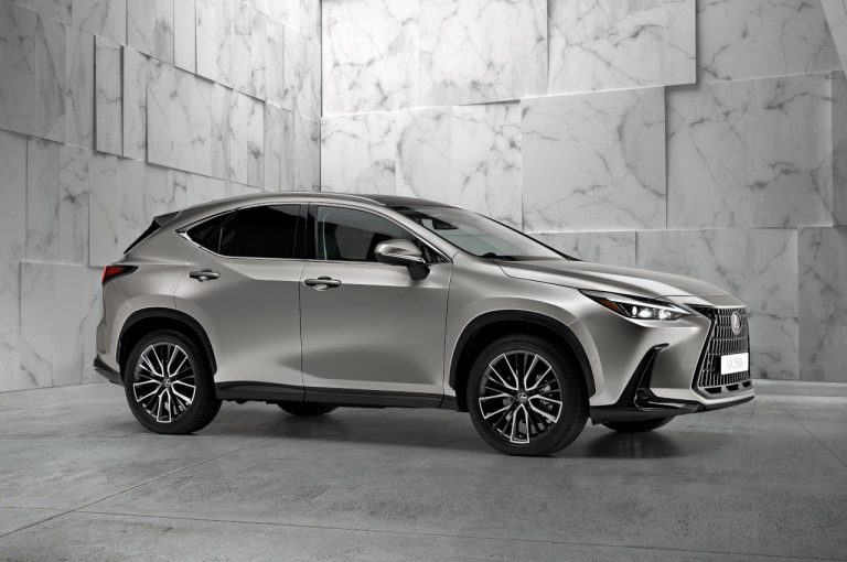 Lexus NX 2022: immagini ufficiali