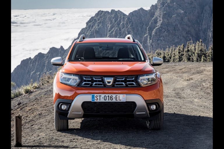 Dacia Duster 2022: immagini ufficiali