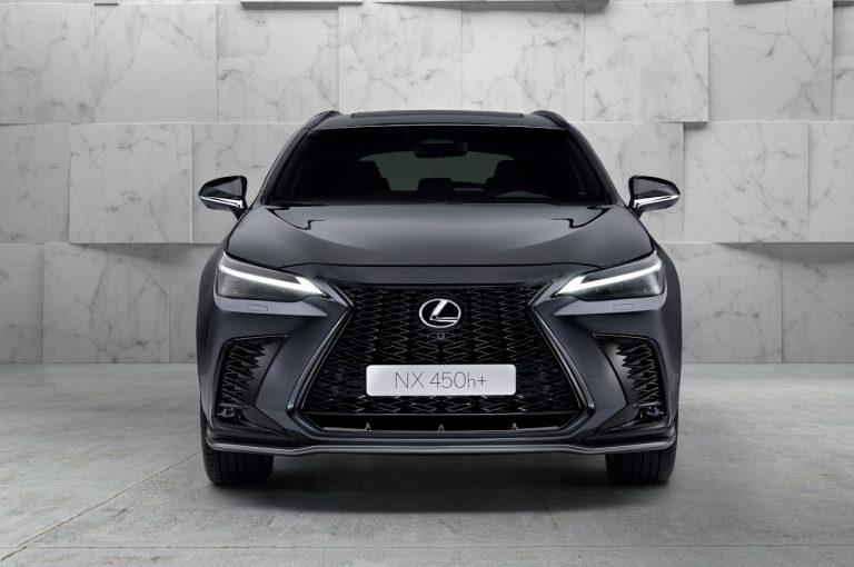 Lexus NX 2022: immagini ufficiali