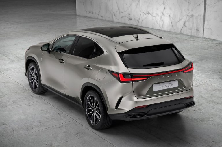 Lexus NX 2022: immagini ufficiali