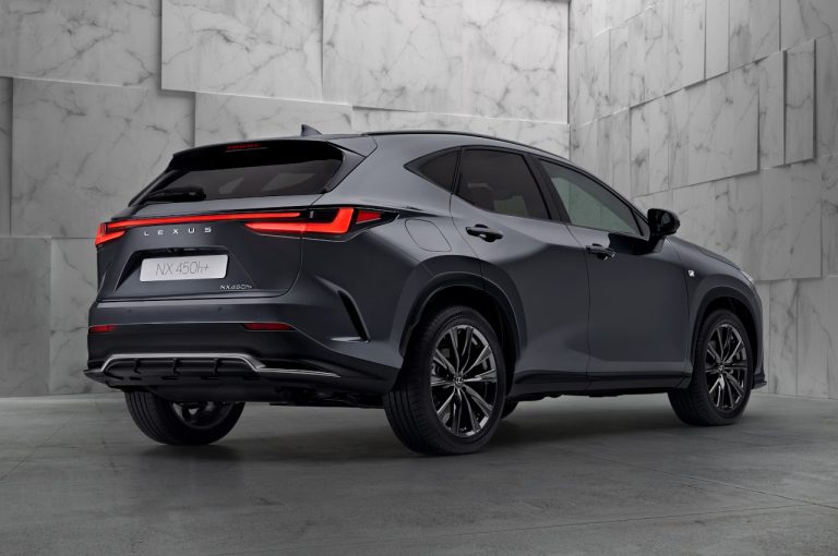 Lexus NX 2022: immagini ufficiali