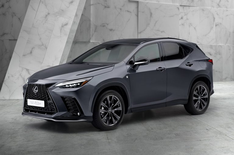 Lexus NX 2022: immagini ufficiali