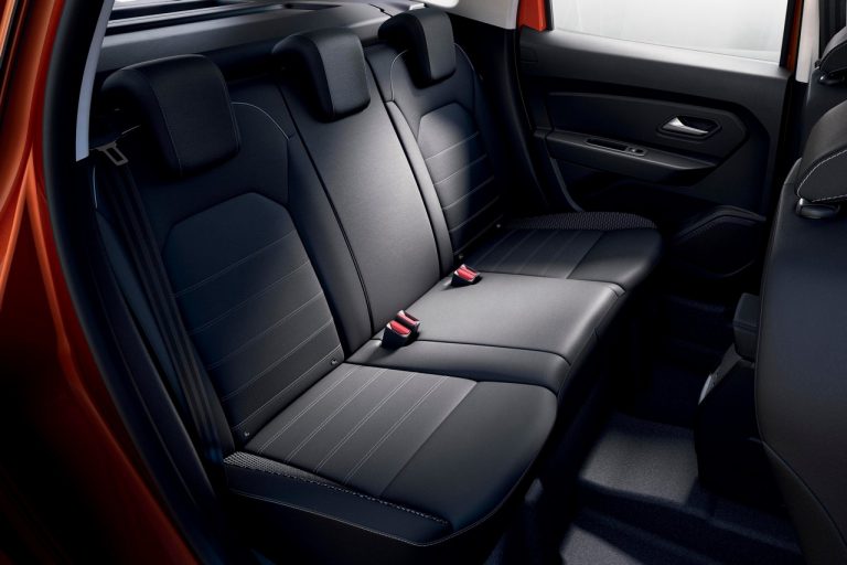 Dacia Duster 2022: immagini ufficiali
