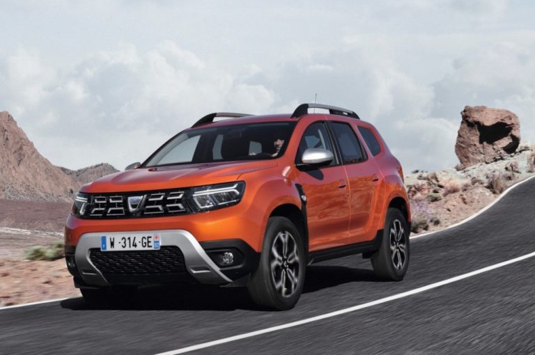Dacia Duster 2022: immagini ufficiali