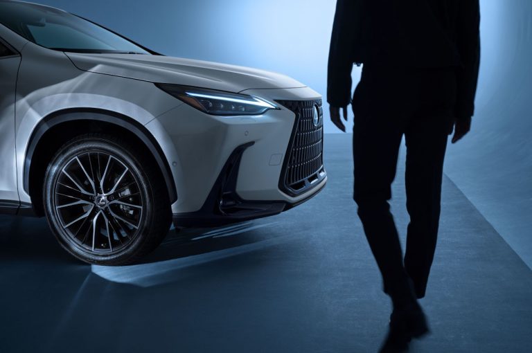 Lexus NX 2022: immagini ufficiali