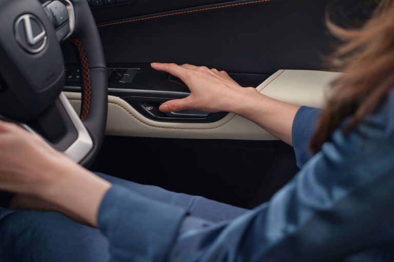 Lexus NX 2022: immagini ufficiali