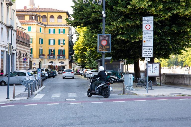 Seat Mó eScooter 125: primo contatto