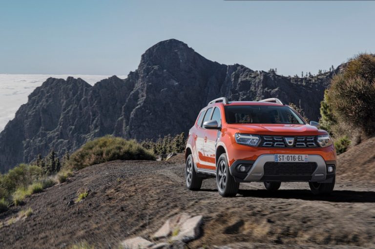 Dacia Duster 2022: immagini ufficiali