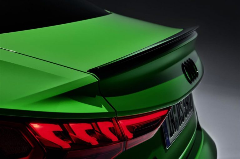 Audi RS3 berlina e Sportback 2022: immagini ufficiali