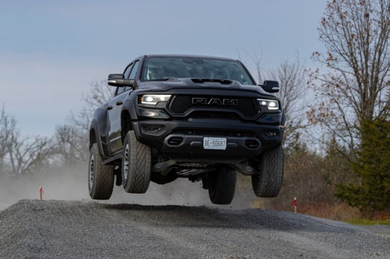 Ram 1500 Trx 2021: nuove immagini ufficiali