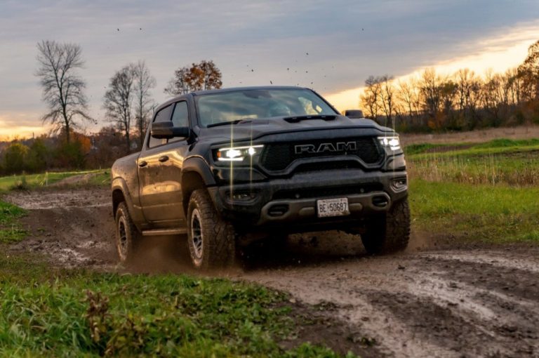 Ram 1500 Trx 2021: nuove immagini ufficiali