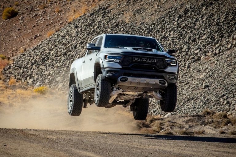 Ram 1500 Trx 2021: nuove immagini ufficiali