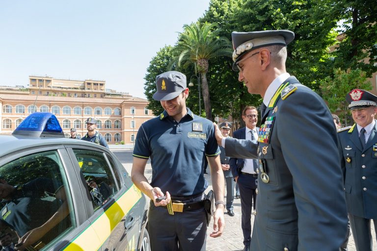 Peugeot e-208 Guardia di Finanza: immagini ufficiali
