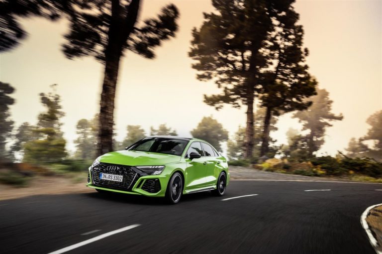 Audi RS3 berlina e Sportback 2022: immagini ufficiali