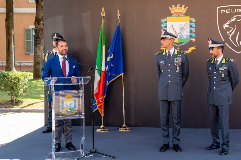 Peugeot e-208 Guardia di Finanza: immagini ufficiali