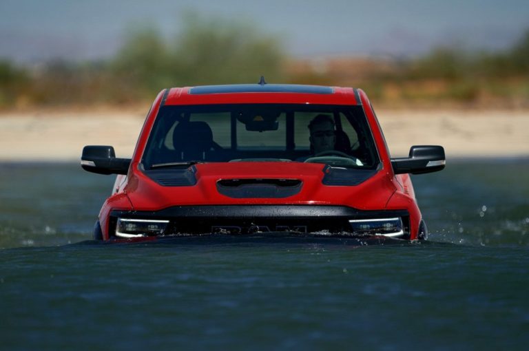 Ram 1500 Trx 2021: nuove immagini ufficiali
