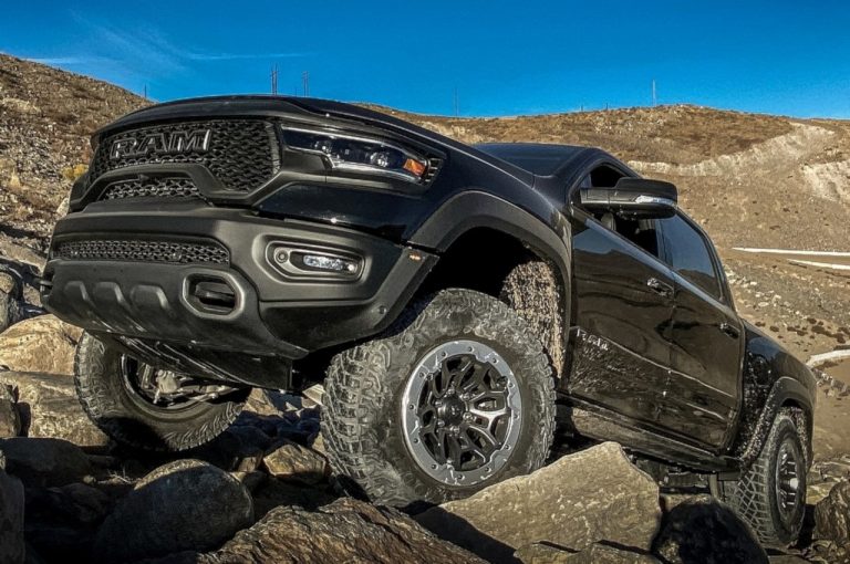 Ram 1500 Trx 2021: nuove immagini ufficiali