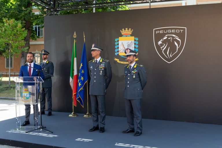 Peugeot e-208 Guardia di Finanza: immagini ufficiali