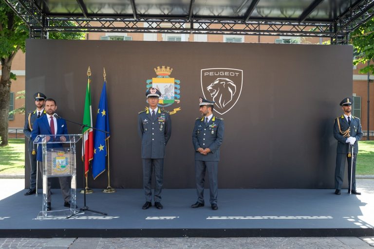 Peugeot e-208 Guardia di Finanza: immagini ufficiali