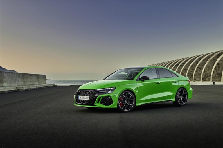 Audi RS3 berlina e Sportback 2022: immagini ufficiali