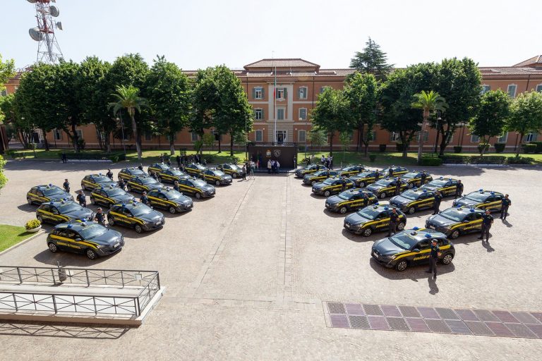 Peugeot e-208 Guardia di Finanza: immagini ufficiali
