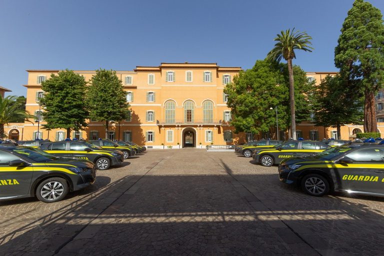 Peugeot e-208 Guardia di Finanza: immagini ufficiali