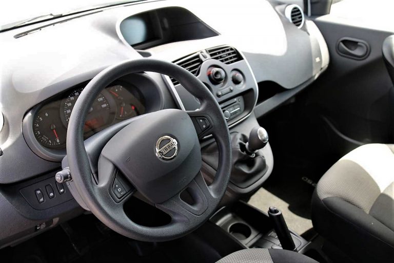 Nissan NV 250 Combi L2 dCi: prova su strada