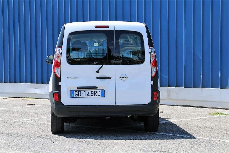 Nissan NV 250 Combi L2 dCi: prova su strada