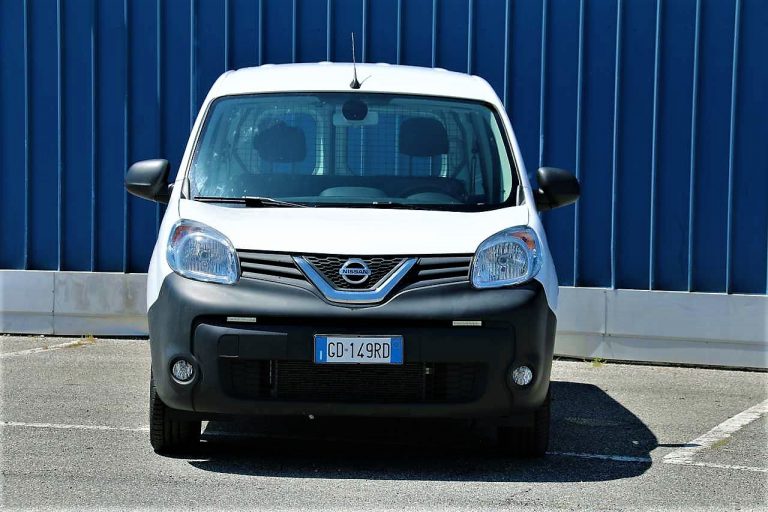 Nissan NV 250 Combi L2 dCi: prova su strada