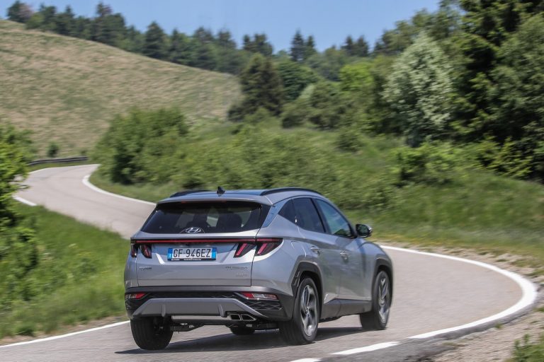 Hyundai Tucson Plug-in Hybrid 2021: immagini ufficiali