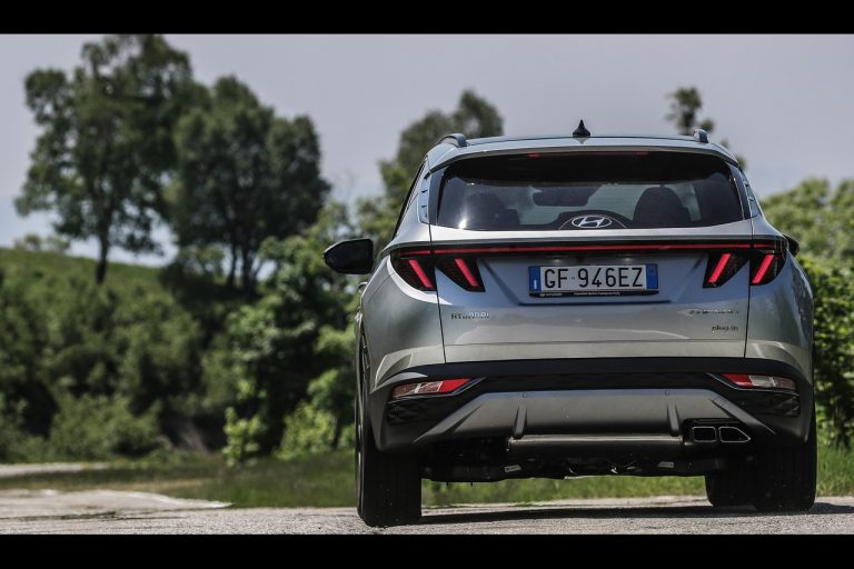 Hyundai Tucson Plug-in Hybrid 2021: immagini ufficiali