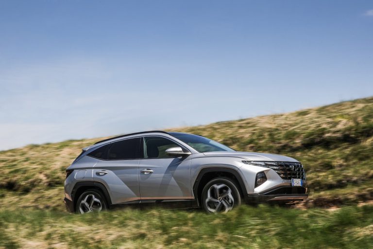 Hyundai Tucson Plug-in Hybrid 2021: immagini ufficiali