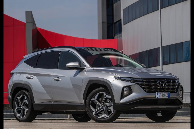 Hyundai Tucson Plug-in Hybrid 2021: immagini ufficiali