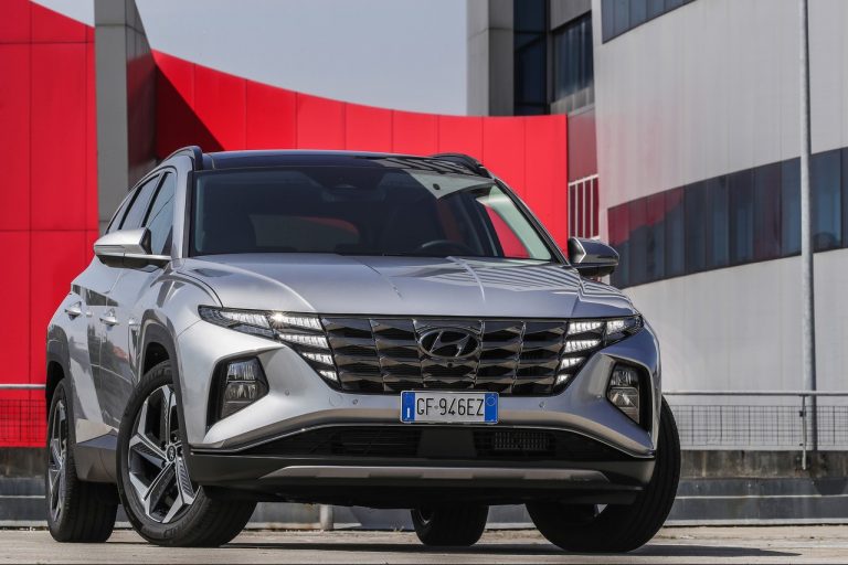 Hyundai Tucson Plug-in Hybrid 2021: immagini ufficiali
