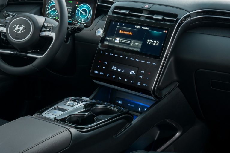 Hyundai Tucson Plug-in Hybrid 2021: immagini ufficiali