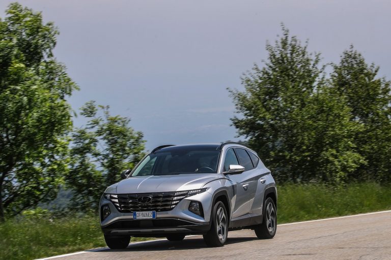 Hyundai Tucson Plug-in Hybrid 2021: immagini ufficiali