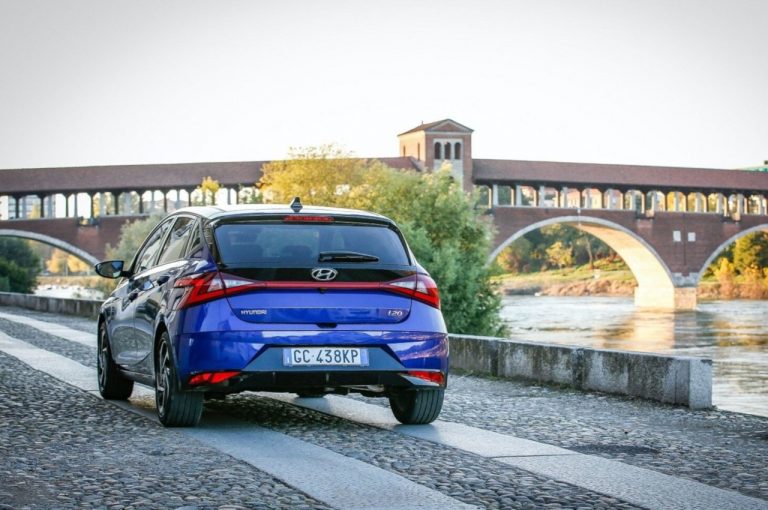 Hyundai i20 Techline: immagini ufficiali
