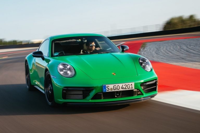 Porsche 911 Carrera GTS, Carrera 4 GTS e Carrera GTS Cabriolet 2022: immagini ufficiali