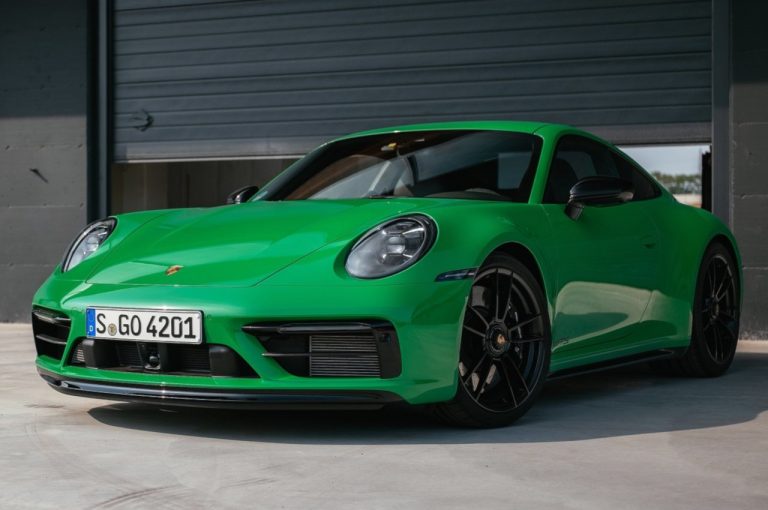 Porsche 911 Carrera GTS, Carrera 4 GTS e Carrera GTS Cabriolet 2022: immagini ufficiali
